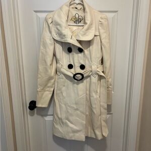 Guess Cream Double-Breasted Trench Coat
